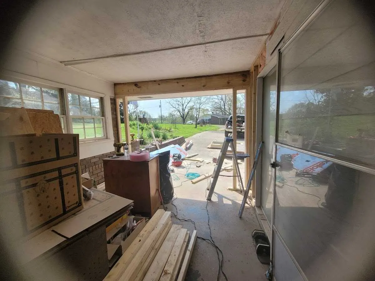 Air movers and dehumidifier for Drying & Dehumidification in Crawfordsville